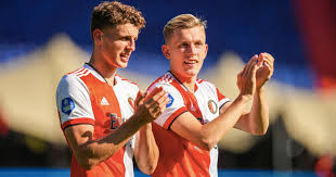 Feyenoord is donderdagavond door het oog van de naald gekropen in de tweede voorronde van de conference league. Feyenoord With Debutants Guus Til And Marcus Pedersen In Kosovo Football World Today News