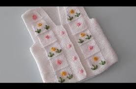 Sizler Icin Kolay Mi Kolay Bir El Orgusu Bebek Yelegi Anlatimi Bulduk Anlatimi Yapilan Gul Islemeli Kolay Bebek Yeleg Baby Knitting Patterns Bebek Yelek Bebek