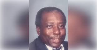 Flossie Dixon's Instagram, Twitter & Facebook