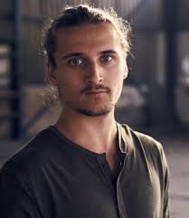 Geächtet (Disgraced)