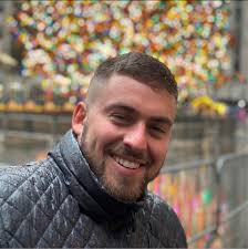 Looking for a landscaper in Braintree for elderly couple