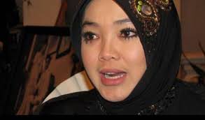 Artis rina gunawan menghembuskan napas terakhir hari ini, selasa (2/3/2021). 0fjmdir S5qkzm