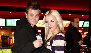 Narodila se v radeníně, v dětství se s rodiči přestěhovala do prahy. Kristelova O Rozchodu S Kazmou Citlivy Kluk Se Zachoval Jako Dite Idnes Cz