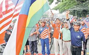 'sehati sejiwa' dijadikan tema hari kebangsaan tahun ini yang mencerminkan roh kesepaduan, kesefahaman, kekitaan dan kemanusiaan seluruh rakyat di negara ini. 800 Jayakan Program Kayuhan Hari Kebangsaan