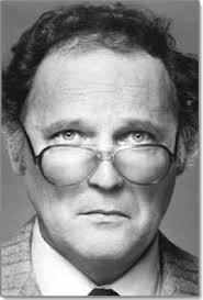 John Vernon (1932-2005).