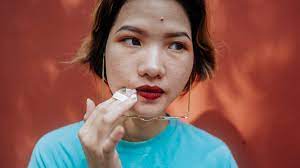 Have you ever wondered how to remove skin tags naturally? How To Get Rid Of Skin Tags 8 Home Remedies And Their Safety