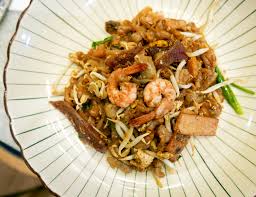 * saiz hidangan = 1 pinggan kuetiau atau bersamaan 170 gram. Kuey Teow Supplier 10 Best Char Kuey Teow To Eat In Kuala Lumpur