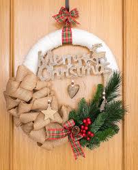 34 Ways To Make A Simple Diy Christmas Wreath Look Extraordinary