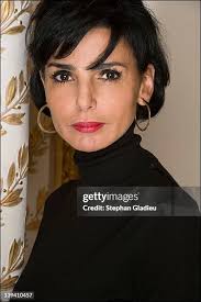 17 Photos & High Res Pictures