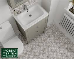 Get inspired with bathroom tile designs and 2021 trends. 10 Small Bathroom Tile Ideas Victoriaplum Com