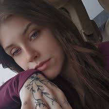 How do I get my Epson 2800 to print bright red?