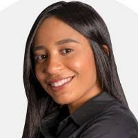 Maria Phipps's Instagram, Twitter & Facebook