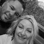 Jamie Mallaney's Instagram, Twitter & Facebook