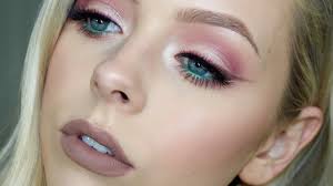 Maroon Eyes With A Pop Of Color