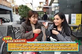 Update terkini info artis mantan nagita slavina ternyata memiliki kehidupan yang berbeda dengan istri raffi ahmad ini sekarang. 8 Barang Wajib Di Tas Nagita Slavina Sederhana Banget Halaman All Kompas Com