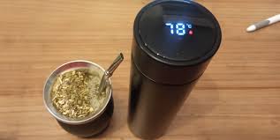 Botella termica 500ml 🌡️ Sensor de temperatura LED táctil (tocás la tapa y  ves los °C) * ⁠🍵 Filtro interno de acero inoxidable (ideal para té, café o  mate cocido) * 🧊🔥