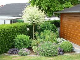 Garten Von Lena Klundt Vorgarten Ideen Garten Vorgarten