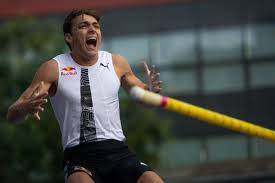 Amerikanen sam kendricks övertrumfade svensken tack vare färre rivningar. Armand Duplantis Takes Pole Vault Victory In Lausanne Live Sport Centre