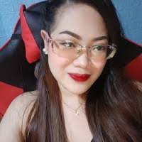 Jennifer Aguinaldo's Instagram, Twitter & Facebook