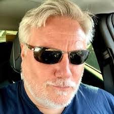 Charles Landreth's Instagram, Twitter & Facebook