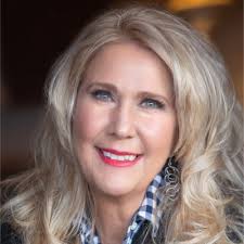 I am thrilled to announce that I will be moving to New York City and  returning to the GS&F team serving as a Digital Media Strategist after a  couple years across the