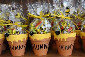 Winnie The Pooh Honey Pot Baby Shower Favors Baby Showers Ideas Baby Shower Theme Decorations Baby Shower Party Favors Bumble Bee Baby Shower
