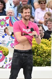 Hätte man luke mockridge vor 3 jahren erzählt, dass er einmal vor über 14.000 fans seine. Luke Mockridge Starportrat News Bilder Gala De