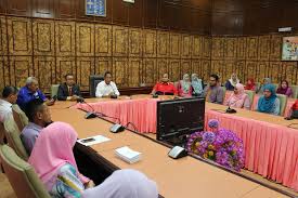 Bantuan khas ini akan memanfaatkan lebih 2 juta orang di malaysia. Laman Web Rasmi Pejabat Daerah Dan Tanah Jelebu Majlis Penyampaian Bantuan Khas Kewangan