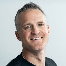 Justin Comstock's Instagram, Twitter & Facebook