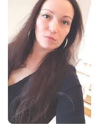 Lindsay Pelland's Instagram, Twitter & Facebook