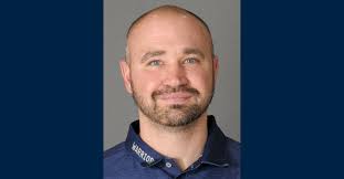 Ryan Schooler '06 selected as Bishop Noll basketball coach