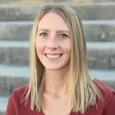 Tara Flack's Instagram, Twitter & Facebook