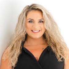 Keri Guthrie's Instagram, Twitter & Facebook