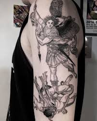 Hình xăm ở đùi trông khá ấn tượng và thu hút. Hinh XÄƒm Thien Tháº§n Co Y NghÄ©a Gi Máº«u Tattoo Thien Tháº§n Ä'áº¹p