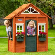 Lassen sie sich durch den kopf gehen, welche davon in ihren garten passen könnten. Holz Spielhaus Smyths Toys Deutschland
