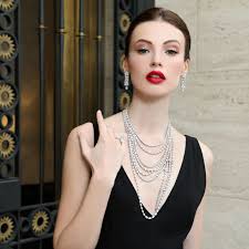 Harry winston's jewelry is beyond exquisite. Harry Winston River Oaks District