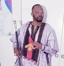 N'oubliez pas de vous abonner et d'activer la cloche pour ne rien rater! Chic En Bazin Et Grand Dakar Home Facebook