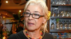 Regina Winkler's Instagram, Twitter & Facebook