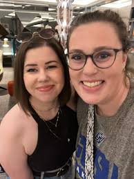 Emily Bochenek (@emilybochenek)