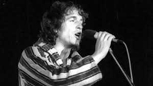 The singer would spend… read full biography. Lzoigu5ysowqrm