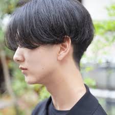 並木一樹 ショートヘア ボブヘアが得意です さんはinstagramを利用しています today s guest ナミキマッシュ 大人な男らしくクリーンなセミウェットなセンターパートスタイル 直毛の人はニュアンスパーマでセンターパート ショート パーマ センター