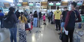 .windhu purnomo mengatakan varian baru virus corona hasil mutasi, vui 202012/01 berisiko menurut windhu, tes pcr belum dinyatakan valid untuk mendeteksi varian baru virus corona asal. 9tnsp0rjrwuqzm