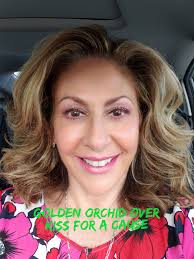 Good morning! Wearing Sandstone pearl shimmer, and Mocha Java shimmer with  Denim shadowsense, and Vintage Rose Hydramatte lipsense. Added Pearlizer  for an extra glow and translucent powder for a finishing touch. Have