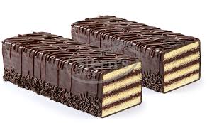 Pour over cream cheese layer; Amazon Com Seven Layer Cake Petit Four Cakes Dobosh Torte Scrumptious 7 Layer Cakes Kosher Dairy Nut Free 16 Oz Per Cake Stern S Bakery 2 Pack Grocery Gourmet Food