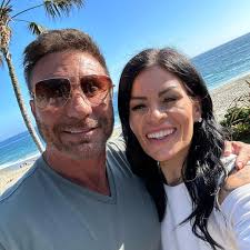 Don't worry so much about it making sense. Just dream. Six years ago I  found Ed's podcast for the first time and was just immediately drawn to  him. There was something about