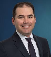 Kelly Ancona's Instagram, Twitter & Facebook