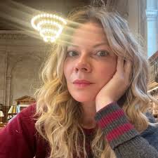 Anna Hart (@annadothart) • Instagram photos and videos