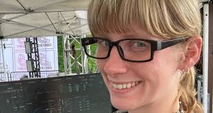 Dee Dorsey's Instagram, Twitter & Facebook