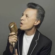 Roberto Jordan's Instagram, Twitter & Facebook