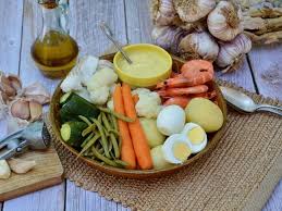 Grand Aioli Provencal Recettes De Cuisine Cuisine Provencale Aioli